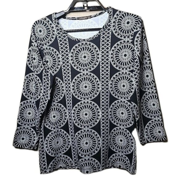 J. McLaughlin Tops - J. McLaughlin Women's Black White Top Size Medium Shirt Medallion t9